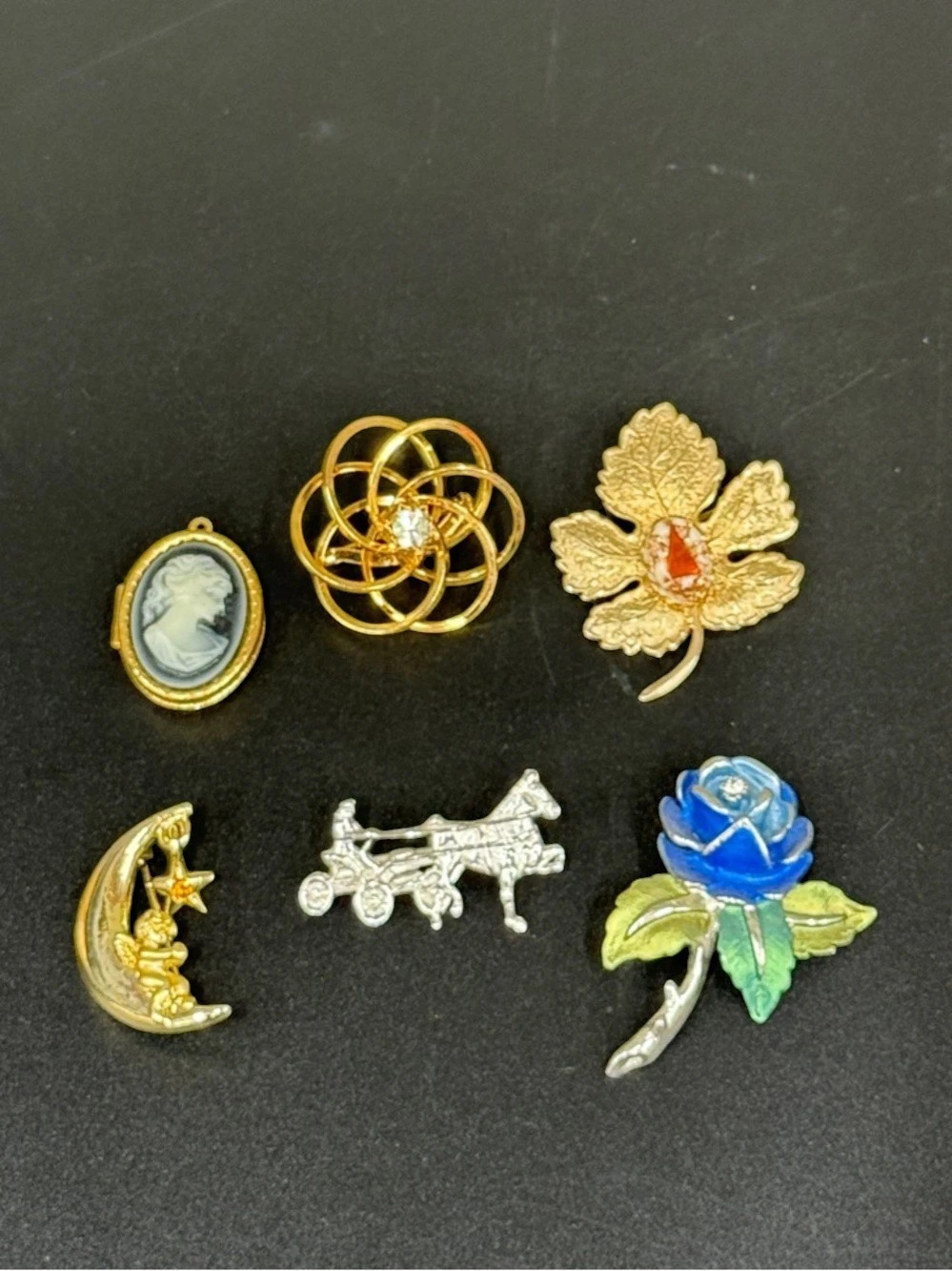 Vintage Brooch Pin Lot Gold Multicolor and Cameo Pendant 60